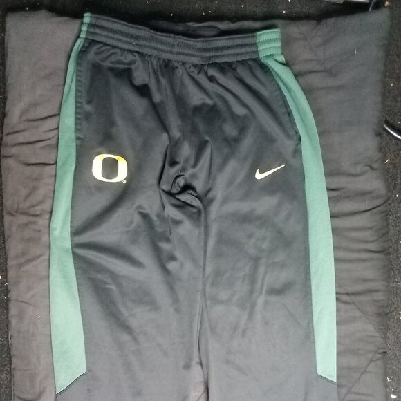 Vintage Nike Therma-Fit Oregon Ducks Sweat Pants Joggers Trainers - Picture 2 of 8
